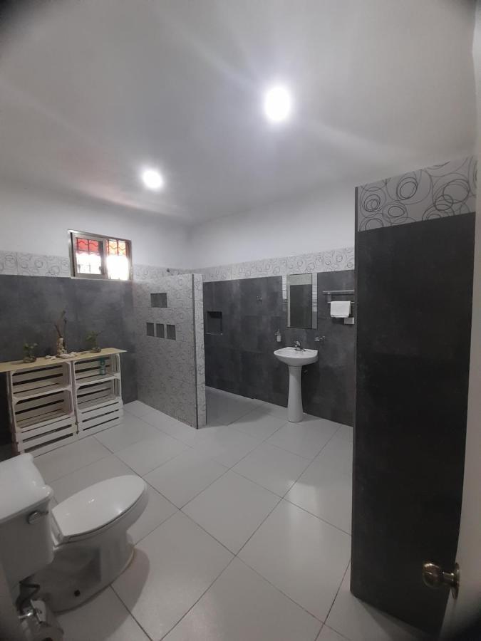 Villa Lirios Valladolid  Buitenkant foto